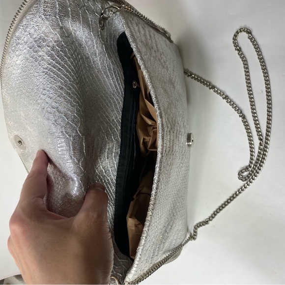 Browns Metallic Silver Reptile Embossed Faux Leather Envelope Clutch Purse Chain - Picture 11 of 16